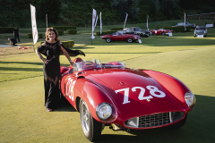 Pri-con-Ferrari-212LM